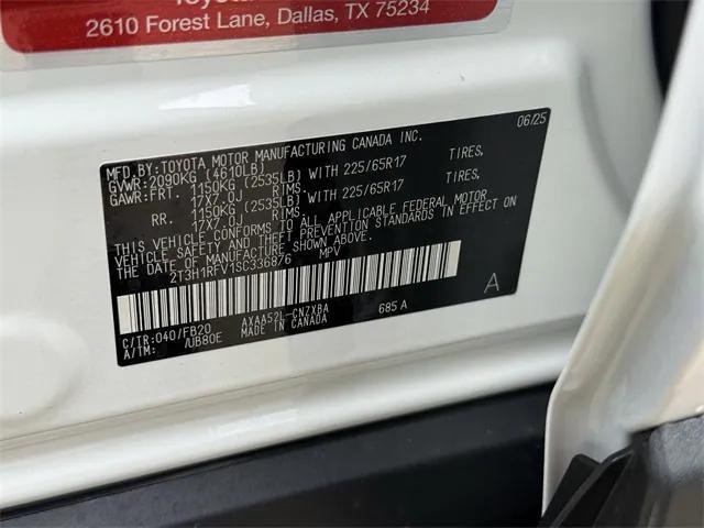 Photo of 2025 Ice Cap Toyota RAV4