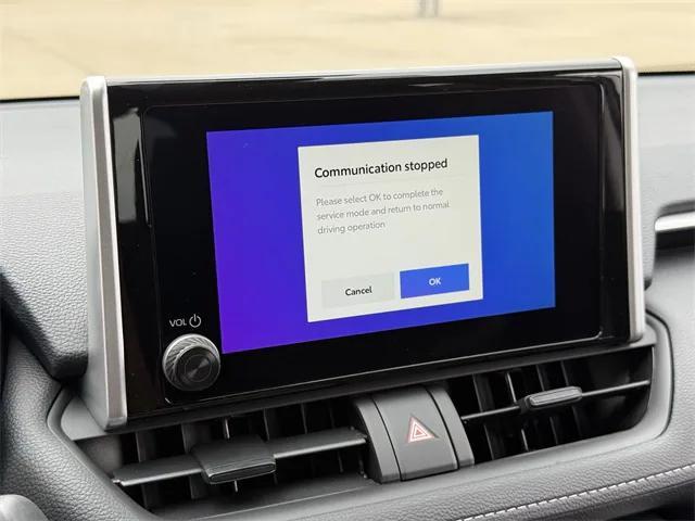 Photo of 2025 Ice Cap Toyota RAV4