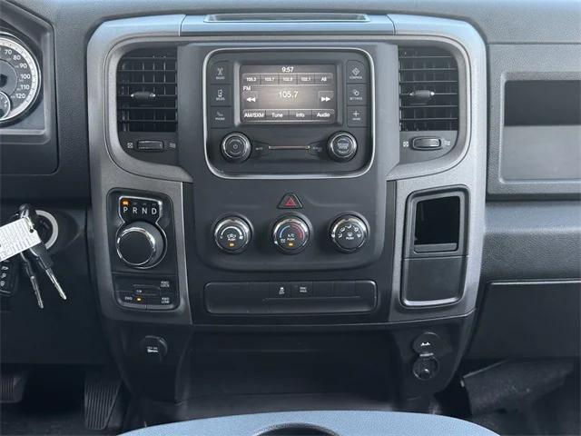 Photo of 2021 Diamond Black Crystal Pearlcoat RAM 1500 Classic