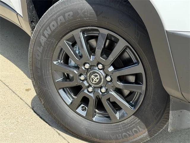 Photo of 2024 Wind Chill Pearl Toyota Land Cruiser