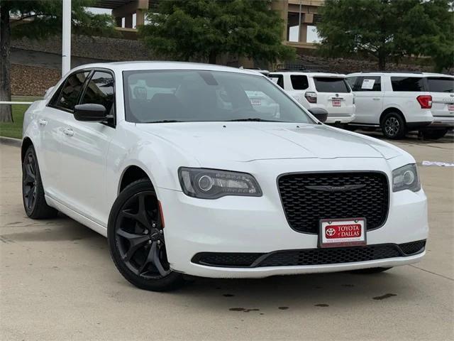 2021 Chrysler 300