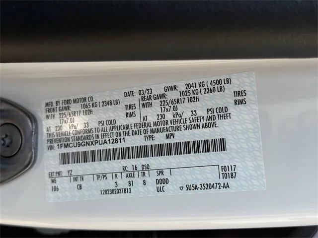 Photo of 2023 Oxford White Ford Escape