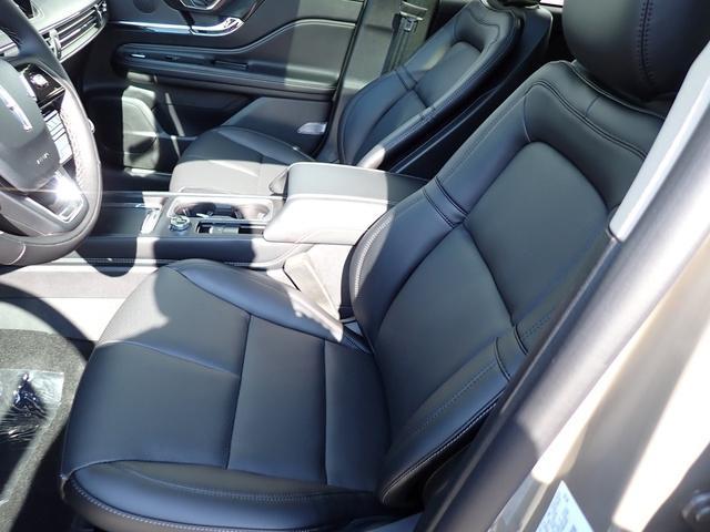Photo of 2025 Gray Lincoln Corsair