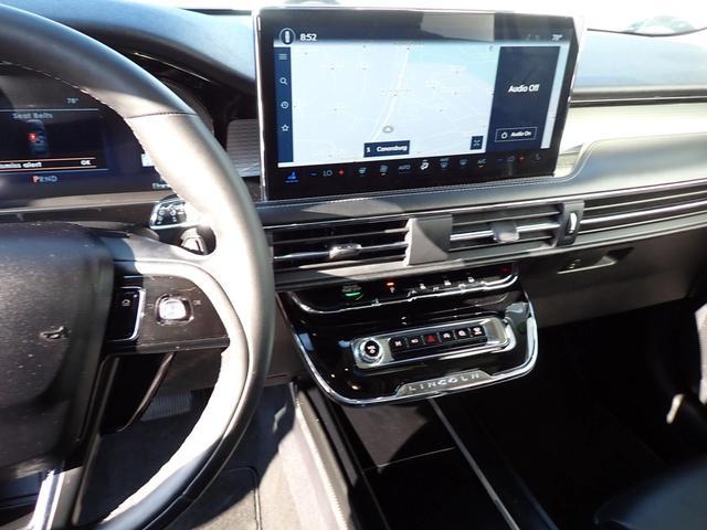 Photo of 2023 Infinite Black Metallic Lincoln Corsair