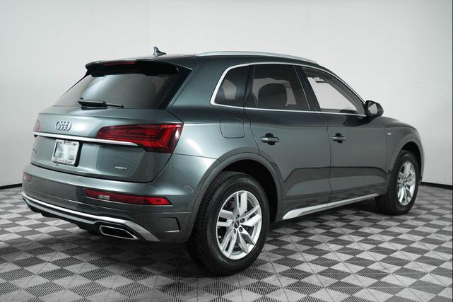 Photo of 2023 Daytona Gray Audi Q5