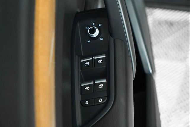 Photo of 2023 Daytona Gray Audi Q5