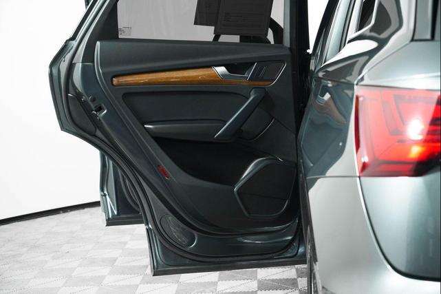 Photo of 2023 Daytona Gray Audi Q5
