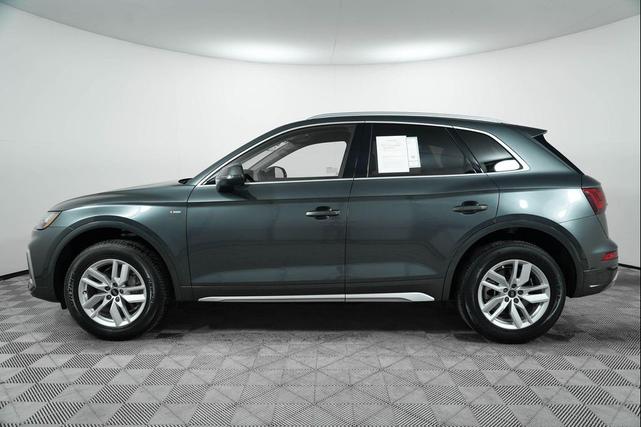 Photo of 2023 Daytona Gray Audi Q5