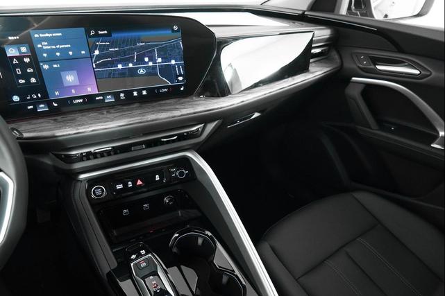 Photo of 2025 Mythos Black Metallic Audi Q5