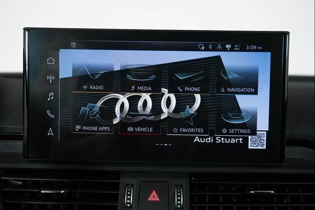 Photo of 2023 Florett Silver Metallic Audi Q5