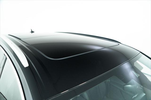 Photo of 2025 Mythos Black Metallic Audi Q7
