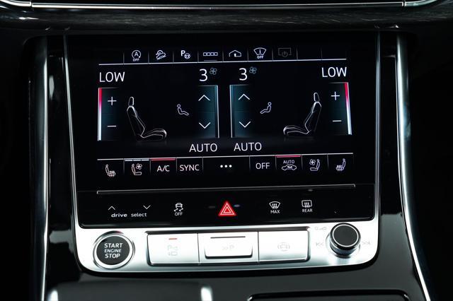 Photo of 2025 Mythos Black Metallic Audi Q7