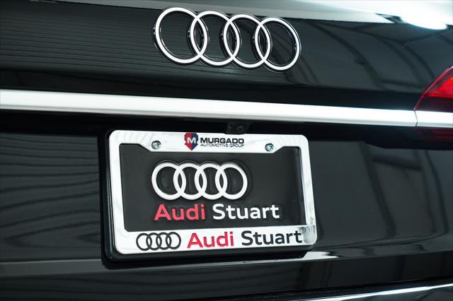 Photo of 2025 Mythos Black Metallic Audi Q7