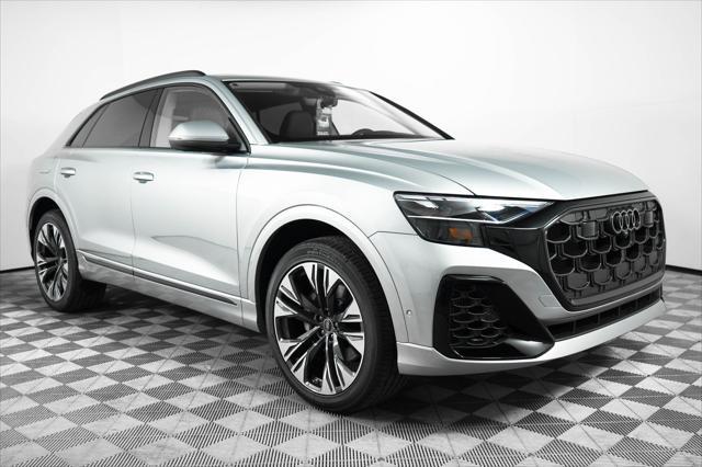 Photo of 2025 Satellite Silver Metallic Audi Q8