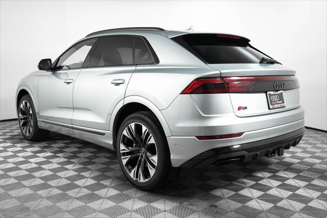 Photo of 2025 Satellite Silver Metallic Audi Q8