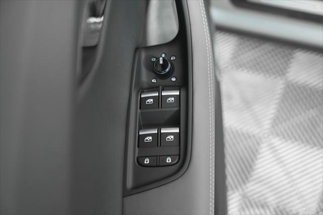 Photo of 2025 Satellite Silver Metallic Audi Q8