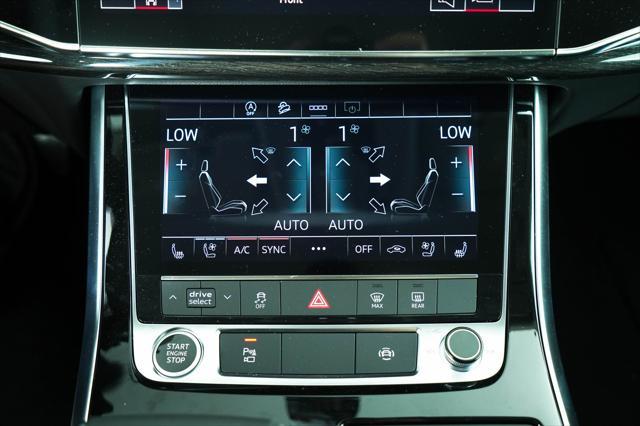 Photo of 2025 Satellite Silver Metallic Audi Q8