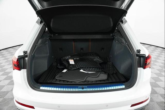 Photo of 2025 Glacier White Metallic Audi Q3