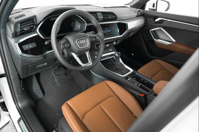 Photo of 2025 Glacier White Metallic Audi Q3