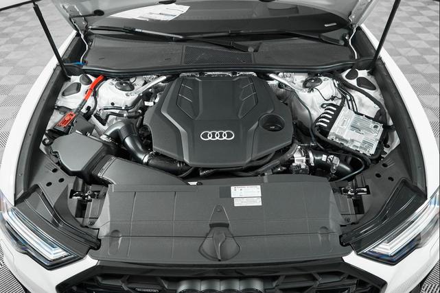 Photo of 2025 Glacier White Metallic Audi Q3