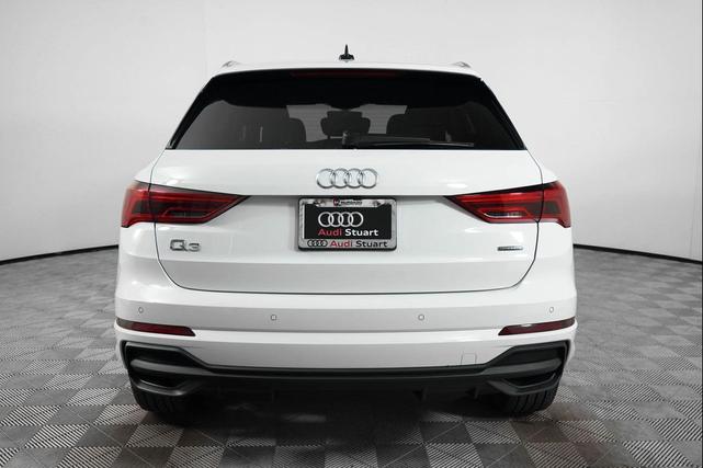 Photo of 2025 Glacier White Metallic Audi Q3