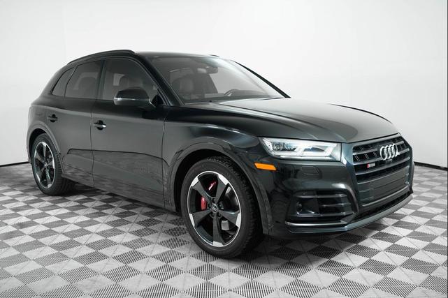 Photo of 2019 Black Metallic Audi SQ5