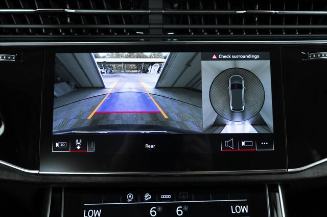 Photo of 2025 Mythos Black Metallic Audi Q7