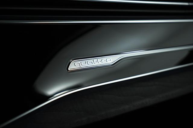 Photo of 2025 Mythos Black Metallic Audi Q7