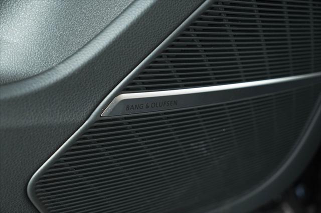 Photo of 2025 Mythos Black Metallic Audi Q7
