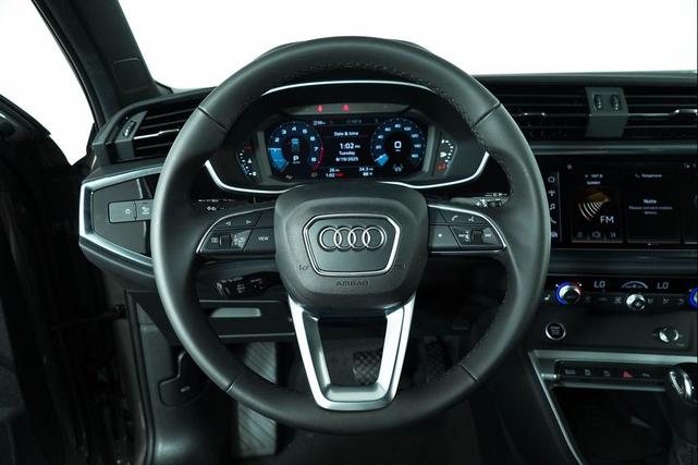 Photo of 2025 Chronos Gray Metallic Audi Q3