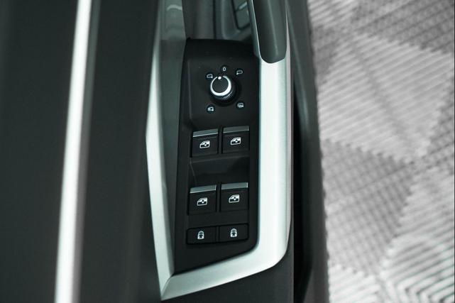 Photo of 2025 Chronos Gray Metallic Audi Q3