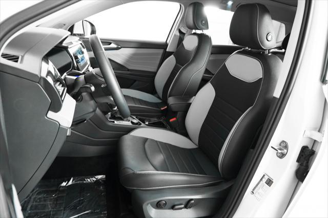 Photo of 2024 Pure White Volkswagen Taos