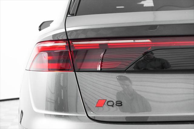 Photo of 2025 Daytona Gray Pearl Effect Audi Q8