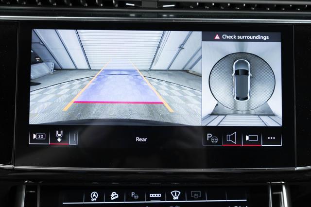 Photo of 2025 Daytona Gray Pearl Effect Audi Q8