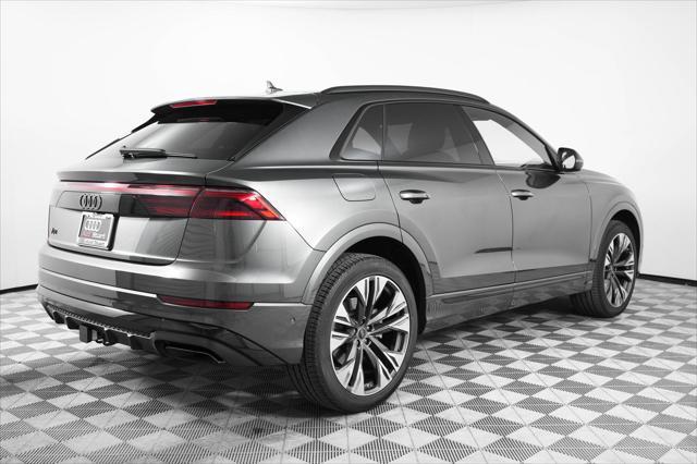 Photo of 2025 Daytona Gray Pearl Effect Audi Q8