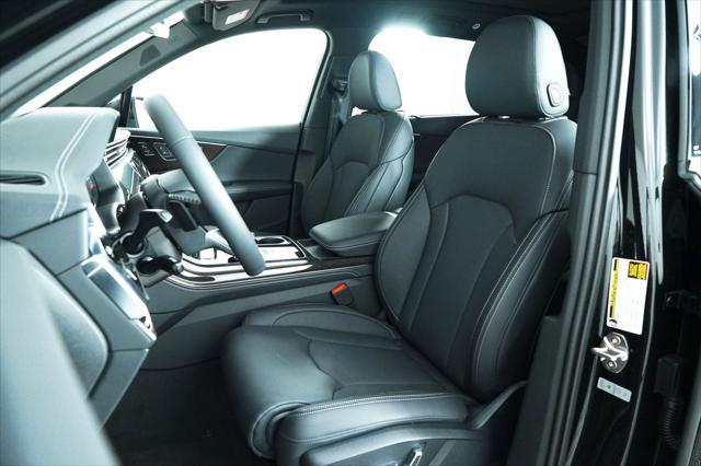 Photo of 2025 Mythos Black Metallic Audi Q7
