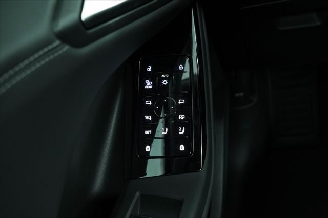 Photo of 2025 Manhattan Gray Metallic Audi Q6 e-tron