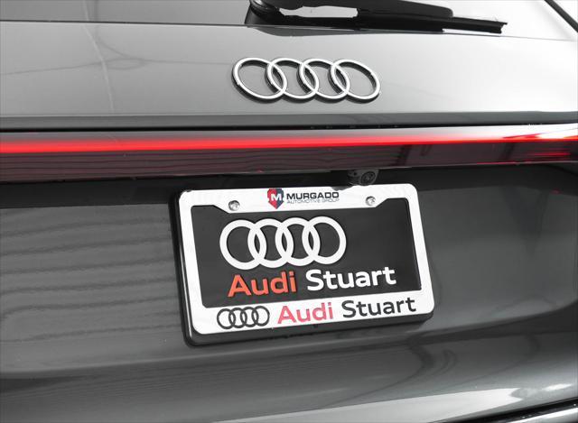 Photo of 2025 Manhattan Gray Metallic Audi Q6 e-tron
