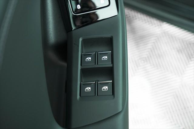 Photo of 2025 Manhattan Gray Metallic Audi Q6 e-tron