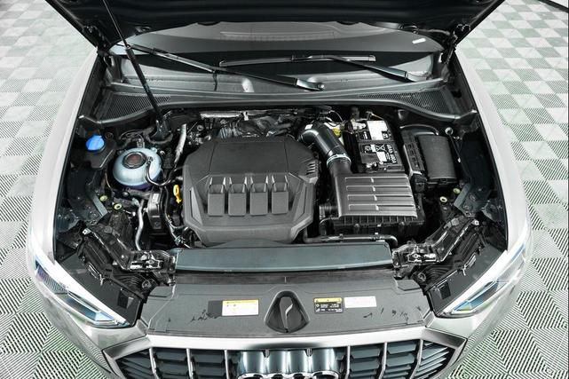 Photo of 2025 Chronos Gray Metallic Audi Q3