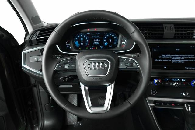 Photo of 2025 Chronos Gray Metallic Audi Q3