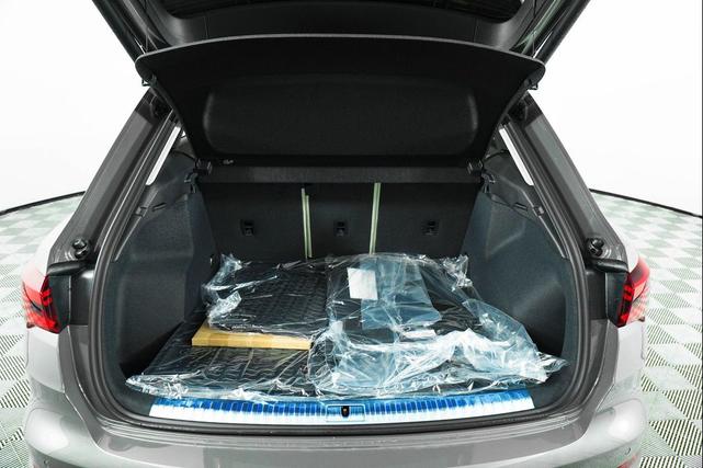 Photo of 2025 Chronos Gray Metallic Audi Q3