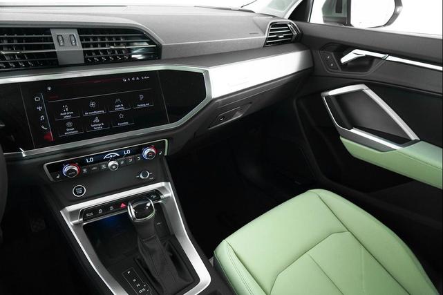 Photo of 2025 Chronos Gray Metallic Audi Q3