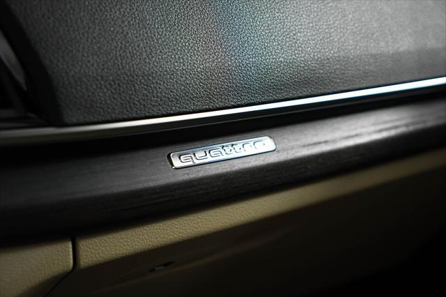 Photo of 2025 Navarra Blue Metallic Audi Q5