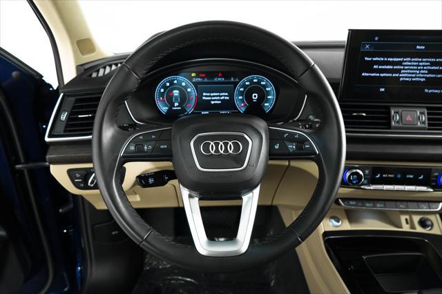 Photo of 2025 Navarra Blue Metallic Audi Q5