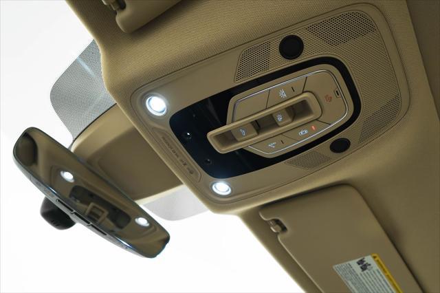 Photo of 2025 Navarra Blue Metallic Audi Q5