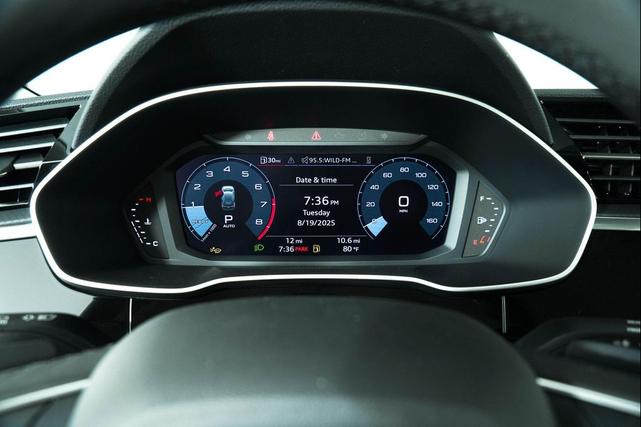Photo of 2025 White Audi Q3