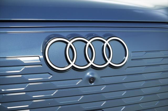 Photo of 2025 Plasma Blue Metallic Audi Q6 e-tron