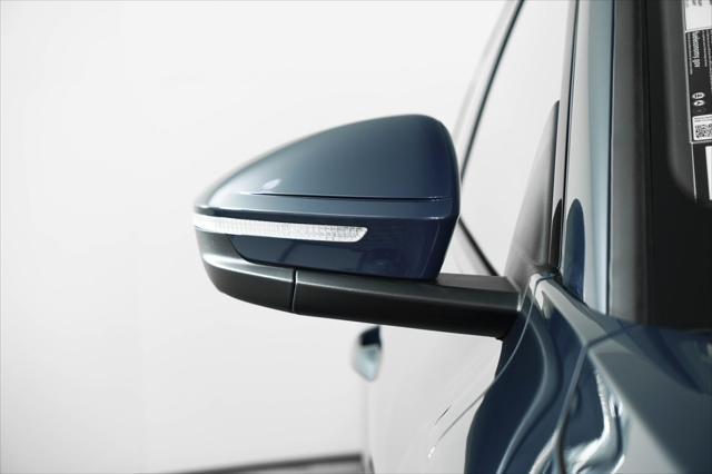 Photo of 2025 Plasma Blue Metallic Audi Q6 e-tron
