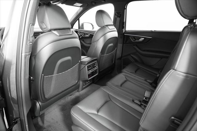 Photo of 2025 Samurai Gray Metallic Audi Q7